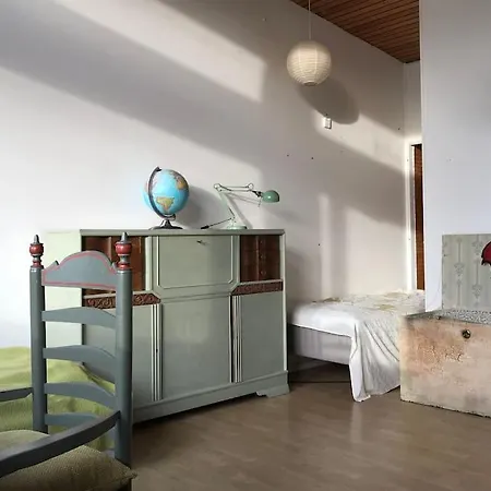 Eventyrligt Og Rummeligt Hus Med Havudsigt Borre