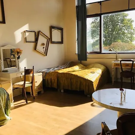 Villa Eventyrligt Og Rummeligt Hus Med Havudsigt Borre