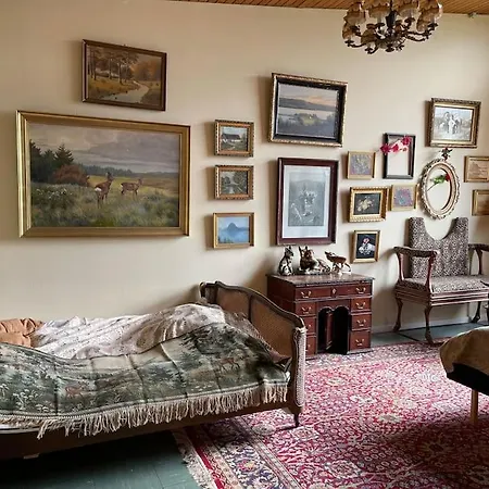 Eventyrligt Og Rummeligt Hus Med Havudsigt Villa *