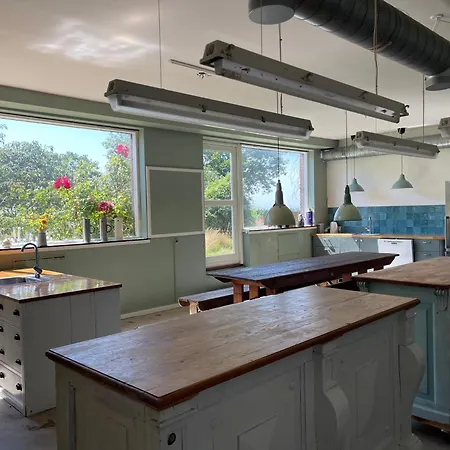 Eventyrligt Og Rummeligt Hus Med Havudsigt Villa