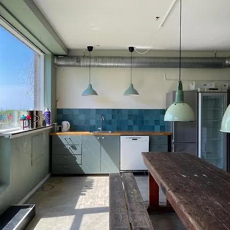 Eventyrligt Og Rummeligt Hus Med Havudsigt * Borre